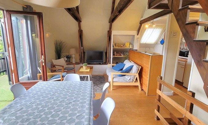 Saint-Michel-de-Chaillol Ski Chalet | Charming Chalet for 7 in Saint-Michel-de-Chaillol with South Balcony, Garden & Pet-Friendly