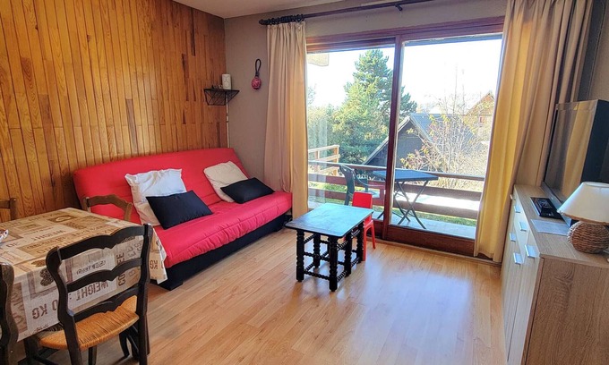 Saint-Michel-de-Chaillol Apartment | Charming Studio for 4 with Mountain Access and Southwest Balcony