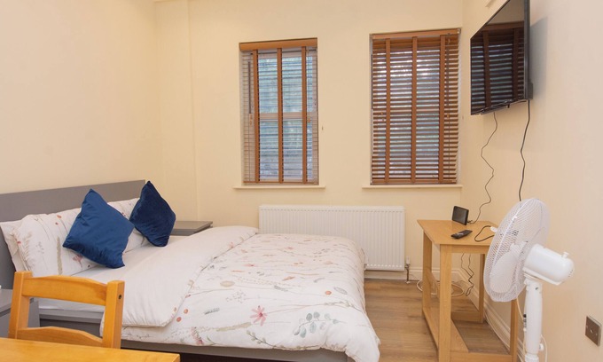 Finsbury Park Apartment | Charming 1-Bed Apartment in London
