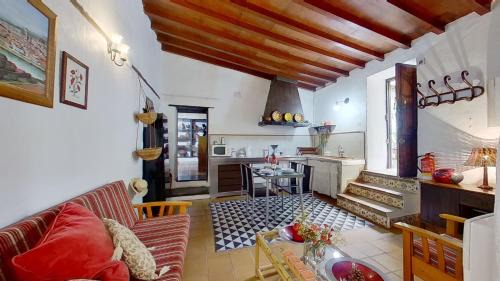 Valle de Guerra Villa | Charming 1-Bed House in La Laguna