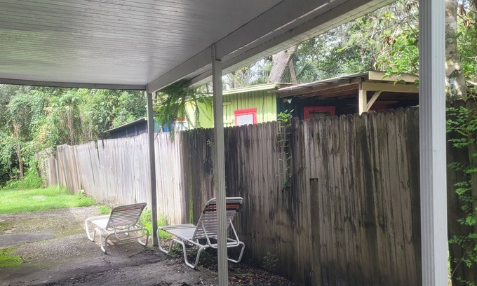 Elfers House | Charming 1-bedroom house with WiFi and AC in fabulous New Port Richey