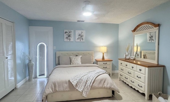 Lakeland Apartment | Charming 1-bedroom apartment with AC, WiFi in enchanting Lakeland
