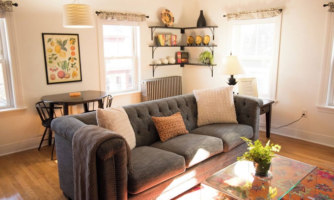 Valley Street Apartment | Charming 1-bedroom apartment with AC, WiFi in excellent Portland