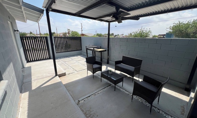Redford Apartment | Charming 1-bedroom apartment in delightful Presidio with WiFi, AC