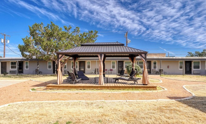 Odessa Apartment | Charming 1-bedroom apartment in Gated Community & Onsite Laundry Odessa