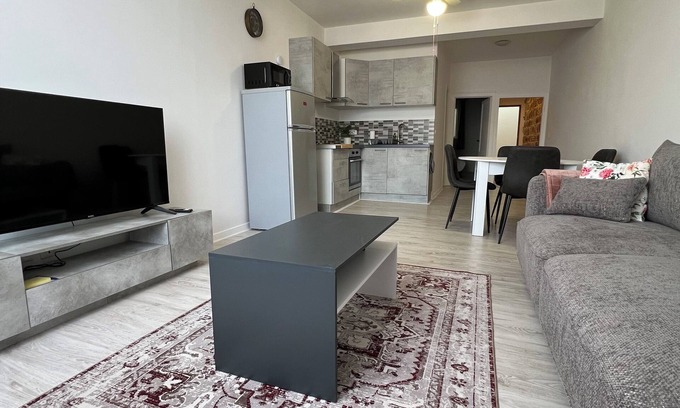Eymet Apartment | Charming 1-bedroom apartment in Eymet square