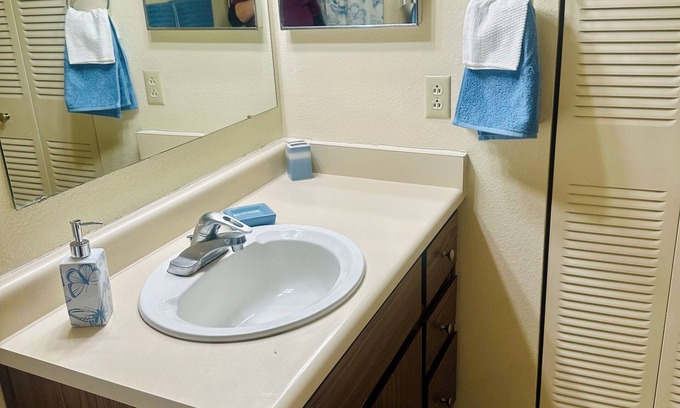 East Mesa Apartment | Charming 1-bedroom apartment in delightful Mesa with WiFi, AC