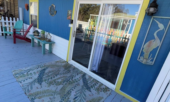 Dunnellon Cottage | Charming 1-bedroom cottage in Dunnellon with saltwater pool and AC