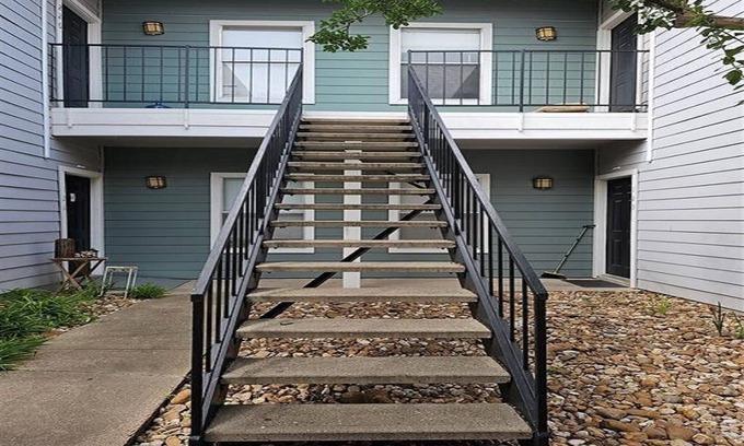 North Burnet Condo | Charming 1-bedroom condo in Domain area Austin with AC, fitness room, WiFi
