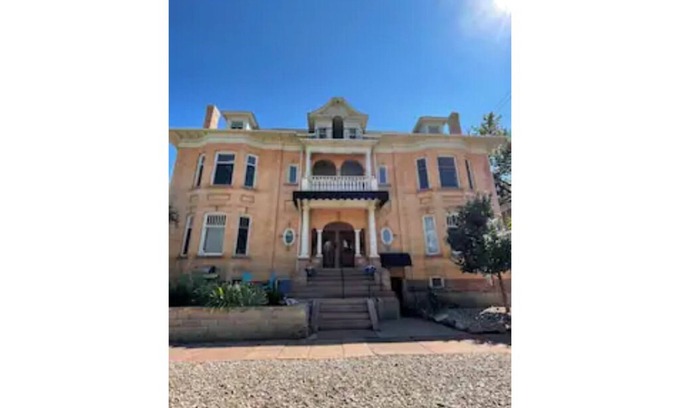 City Park West Condo | Charming 1-Bedroom condo in City Park West, Denver