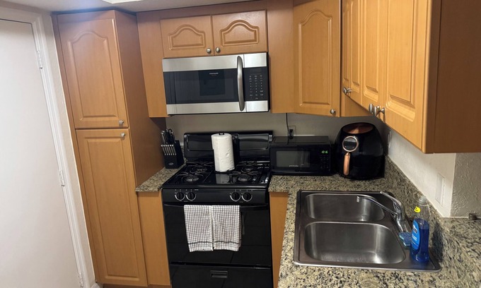 Ludlam Condo | Charming 1-bedroom condo with WiFi and AC in brilliant Miami