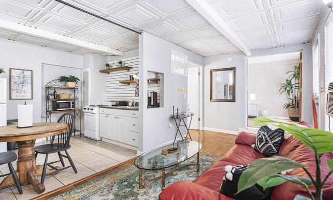 Virginia Highland Cottage | Charming 1-bedroom cottage with WiFi, Parking Near Piedmont Park and Beltline