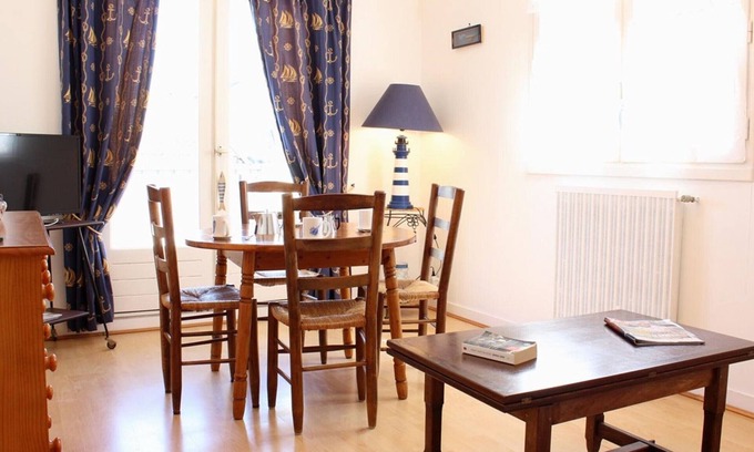 Le Pouliguen Apartment | Charming 1-Bedroom, Beach Proximity, Parking, Center of Le Pouliguen