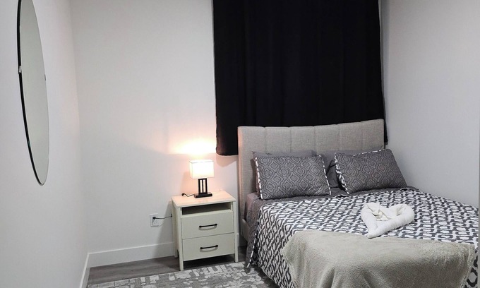 Northeast Edmonton House | Charming 1-bedroom house with WiFi and AC in enchanting Edmonton