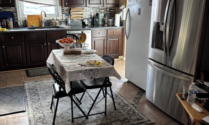 Fairfax House | Charming 1-bedroom in house with WiFi, AC in brilliant Fairfax