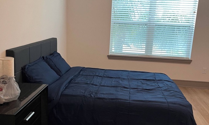 Naples Apartment | Charming 1-bedroom Naples Professional Space