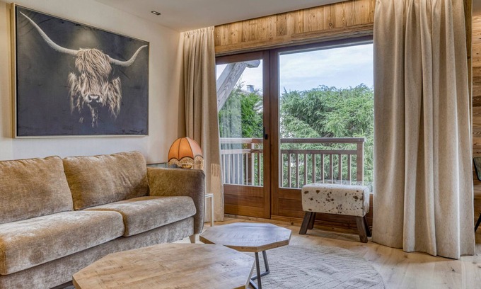 Le Planellet Apartment | *Charming 1BR Apt Near Ski Slopes & Golf - Sleeps 4, Pet-Friendly, Ski Locker, Garage*