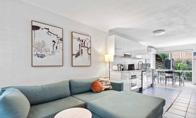 Maribyrnong Apartment | Charming 2-Bed Terrace by Highpoint Shops