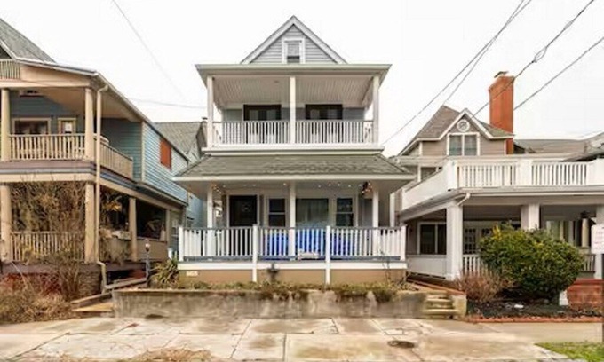 Ocean Grove House | Charming 2-bedroom house with AC, and WiFi in wonderful Ocean Grove.