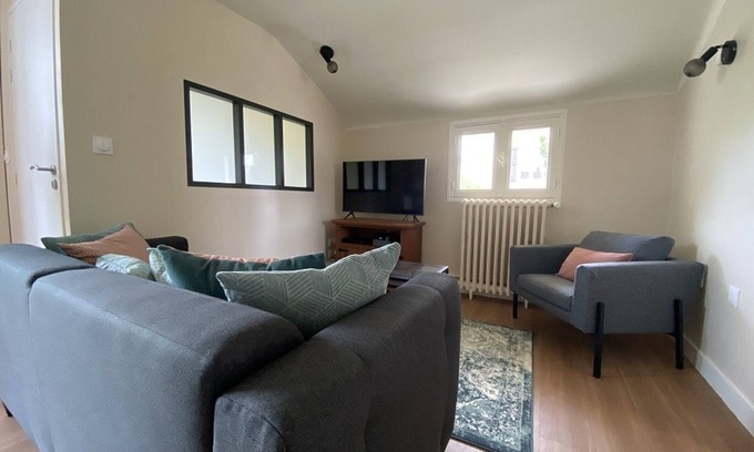 La Roche-Posay Apartment | Charming 2-Bedroom Apartment with Garden, Near Thermes du Connétable