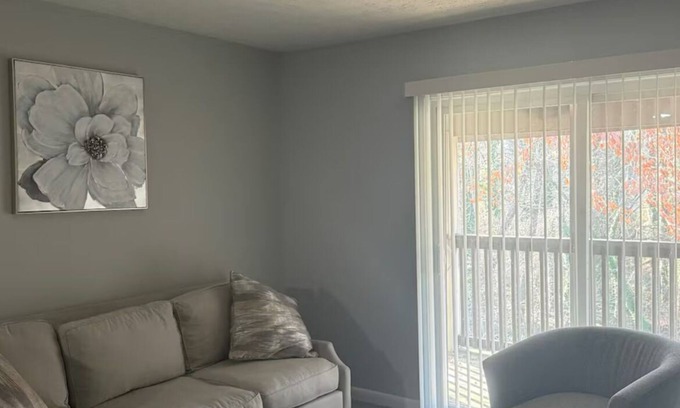 Stone Mountain Apartment | Charming 2-bedroom apartment in Stone Mountain