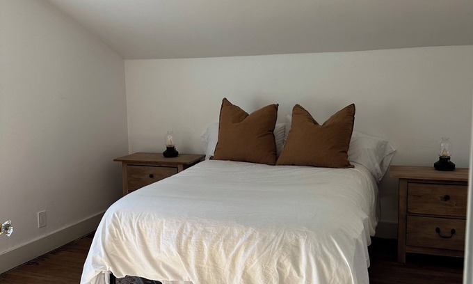 St. Anthony House | Charming 2-bedroom house in Saint Anthony