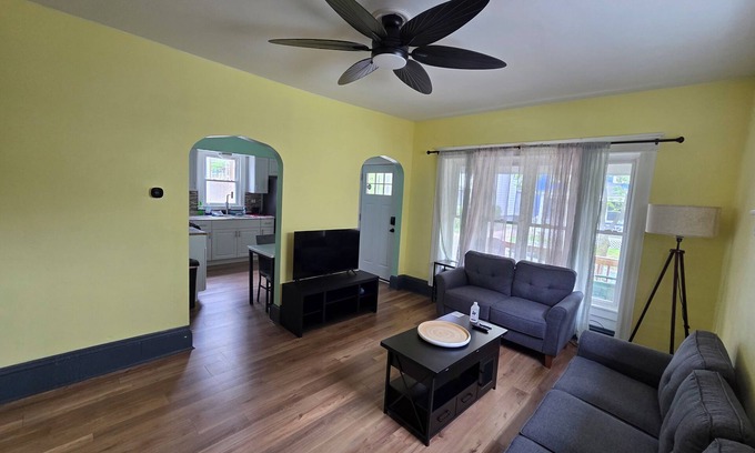 Rochester Apartment | Charming 2-bedroom apartment in terrific Rochester with WiFi