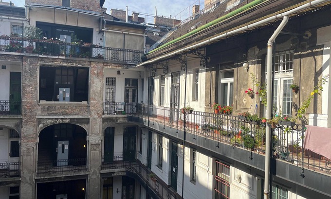 Terezvaros Apartment | Charming 2-bedroom apartment in 5th district top floor near Danube