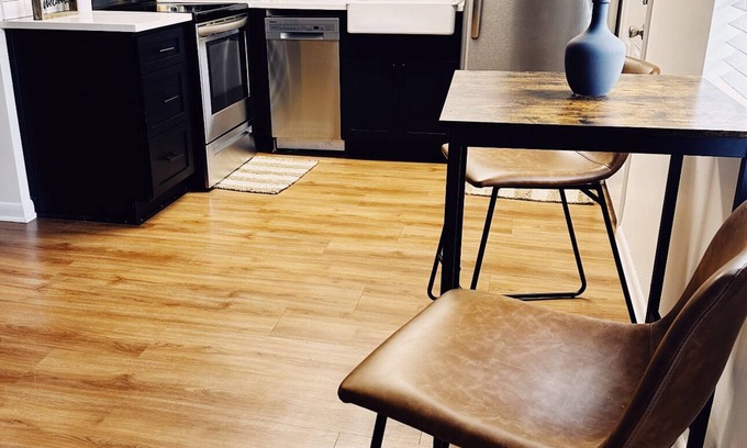 Medical District House | Charming 2-bedroom apartment in fabulous Memphis with WiFi, AC