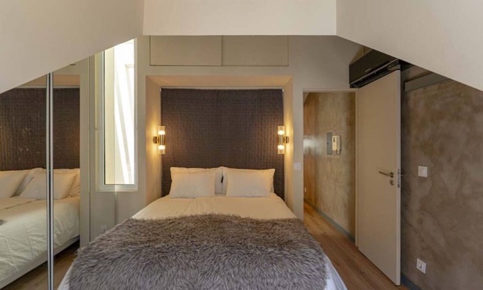 Sao Jose Apartment | Charming 2-bedroom apartment in lovely Lisboa with WiFi, AC