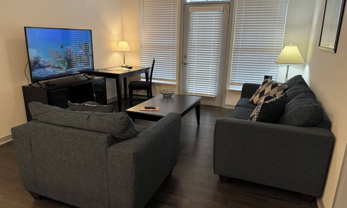 Tuttle West Apartment | Charming 2-bedroom apartment with fitness room, WiFi in brilliant Dublin.