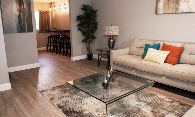 Sun Bay South Apartment | Charming 2-bedroom apartment with AC, WiFi full kitchen in beautiful Tampa