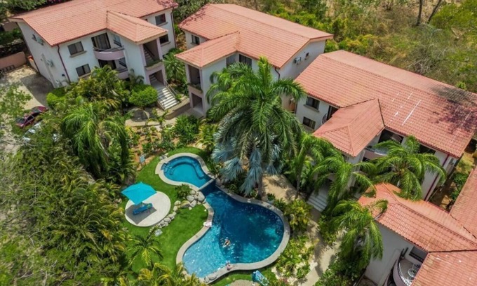 Coco Apartment | Charming 2-bedroom apartment in Coco with AC, WiFi