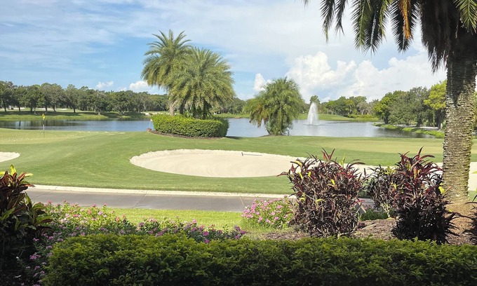 Sarasota Condo | Charming 2-bedroom condo with WiFi on golf course in sunny Sarasota