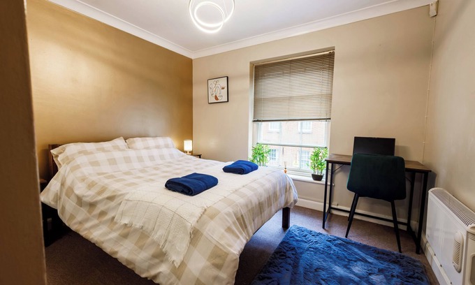 Canterbury Apartment | Charming 2-Bedroom Apartment in Central Canterbury Perfect for Short Stay