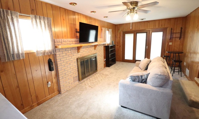 Scott City House | Charming, 2-bedroom house in Scott City in a great location!