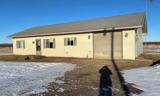 Baudette House | Charming 2-bedroom house just off the south shore of Lake of the Woods.