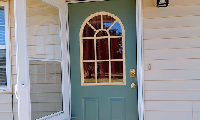 Mulhall House | Charming 2-bedroom house in Mulhall, near I-35 and OSU