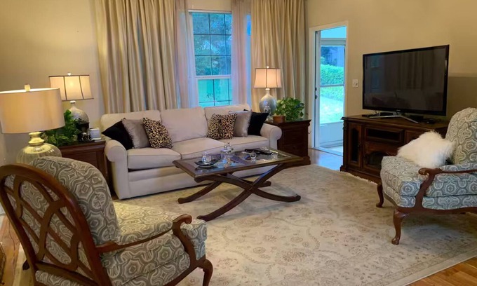 Ocala House | Charming 2-bedroom house in enchanting Ocala with AC