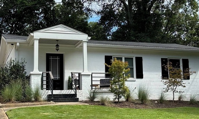 Athens House | Charming 2-bedroom house in delightful Athens with AC, WiFi