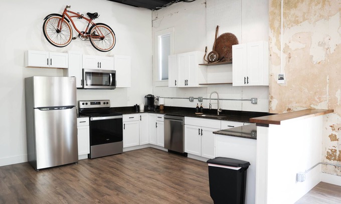 Denison Apartment | Charming 2-bedroom Loft @ the Historic Katy Depot located in Denison TX