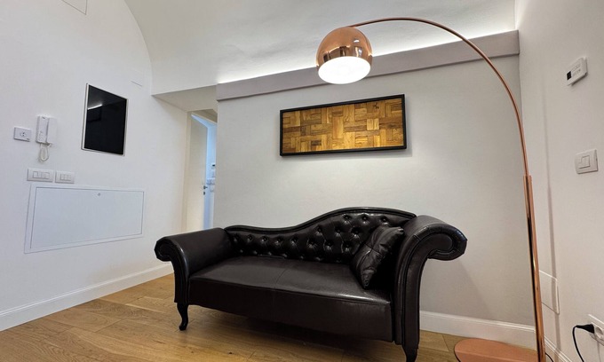 Old Town Apartment | Charming 2-Bedroom Retreat in the Center of Perugia