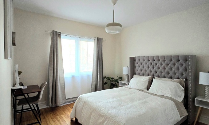 Cote-Des-Neiges—Notre-Dame-De-Grace Apartment | Charming 2-bedroom, sleeps 6. Central, Family & PetFriendly, FREEParking