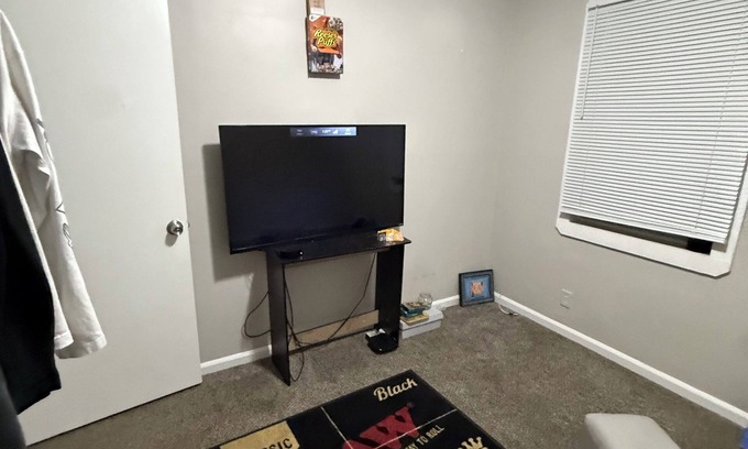 Conyers House | Charming 2-bedroom townhome in wonderful Conyers with WiFi, AC