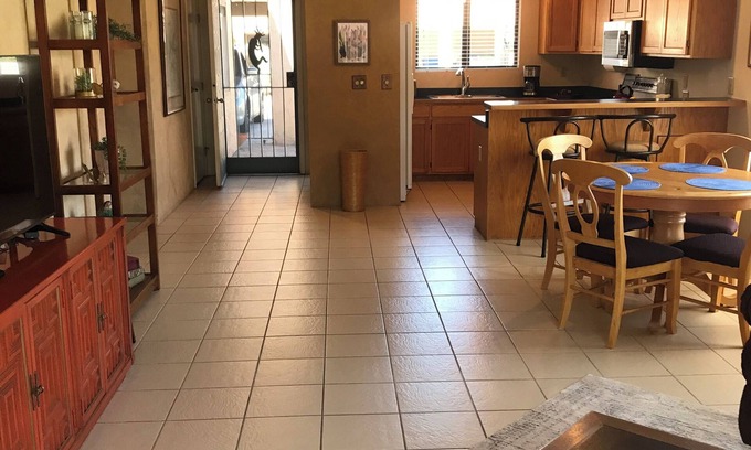 Prince Tucson House | Charming 2-bedroom townhome with WiFi, AC in pleasant Tucson