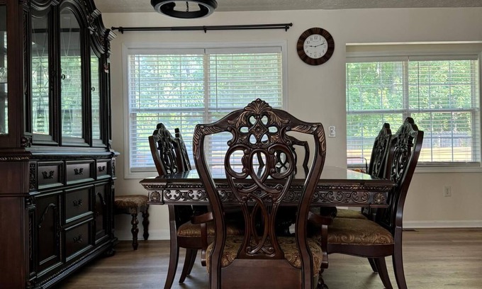 Douglasville House | Charming 2-bedroom house in lovely Douglasville with AC, WiFi