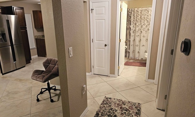 Harris House | Charming 2-bedroom/1Ba house with WiFi, AC, Laundry - - Non Smoking