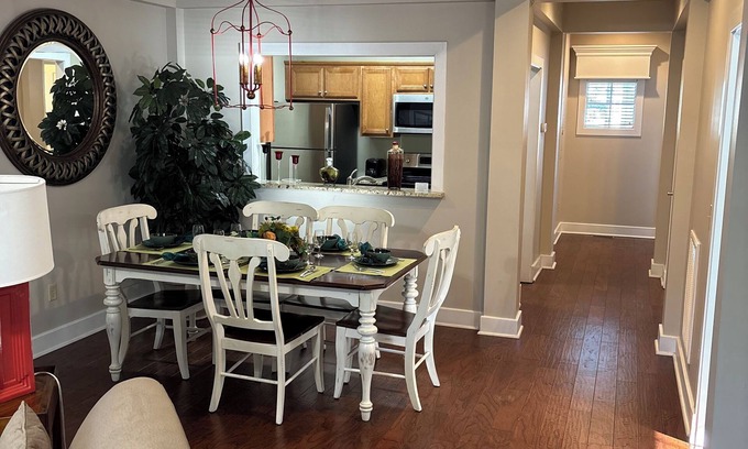 Lackey Condo | Charming 2-bedroom condo in delightful Williamsburg with fitness room, WiFi