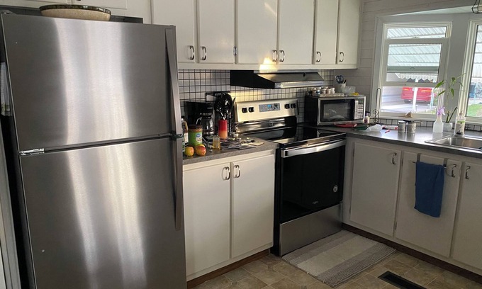 Zephyrhills House | Charming 2-bedroom mobile home with AC, WiFi in quaint Zephyrhills