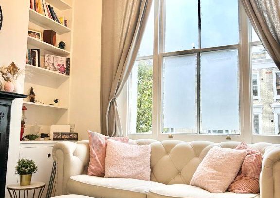 Earl's Court Apartment | Charming 2 Beds in Chelsea By Earl's Court Station